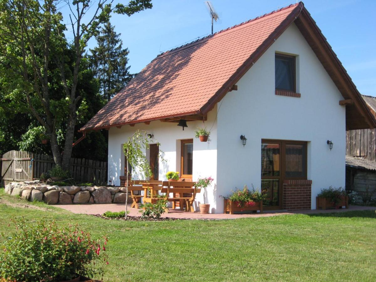 Villa Domek Czerwony Kapturek Plocice Exterior foto