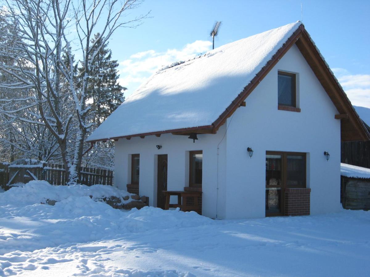 Villa Domek Czerwony Kapturek Plocice Exterior foto
